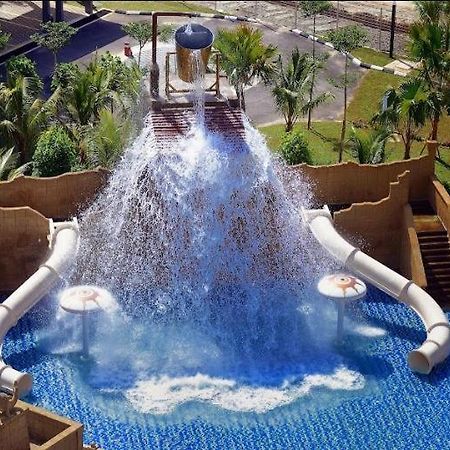 Sea View Water Theme Park At Swiss Garden Residence - 2 Bedroom Apartment Kuantan Luaran gambar