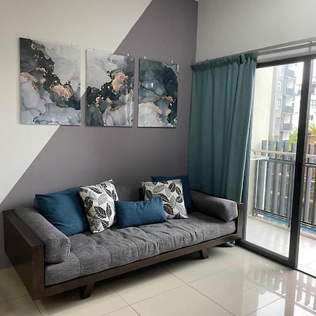 Sea View Water Theme Park At Swiss Garden Residence - 2 Bedroom Apartment Kuantan Luaran gambar